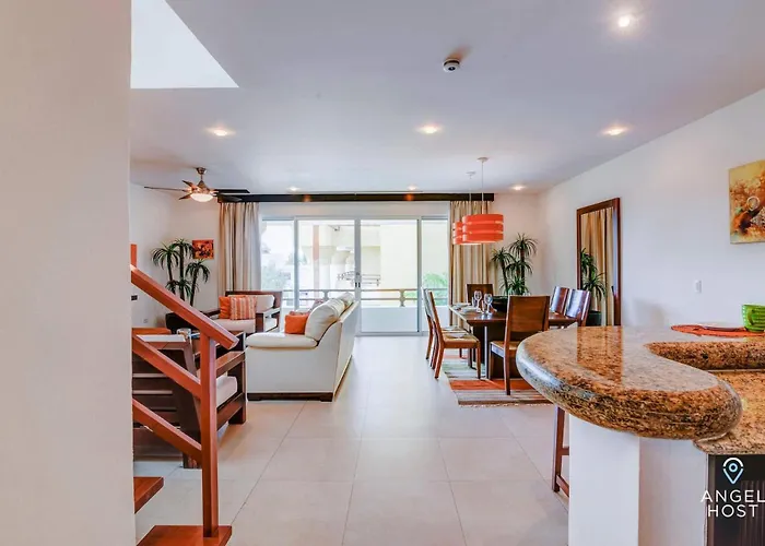 Penthouse W Private Terrace & Rooftop Pool Appartamento *